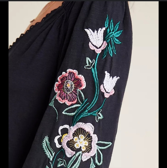 Anthropologie floral embroidered peasant blouse - Picture 3 of 6